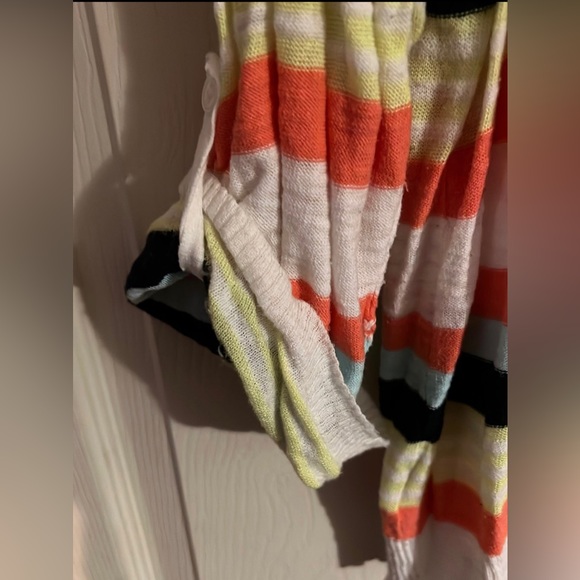 Arizona striped cardigan, button front, size 1X. Light weight, thin material - Picture 4 of 6